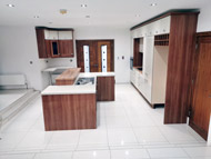 Modern and Stylish Fitted Kitchen